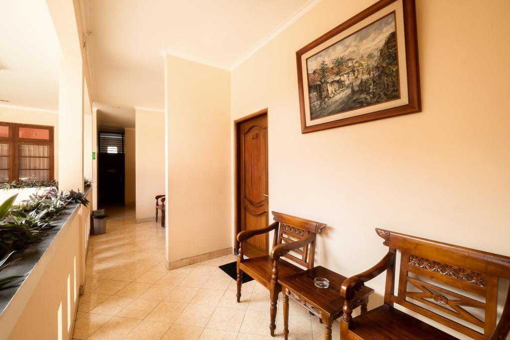 Malioboro Inn Hotel Yogyakarta Extérieur photo