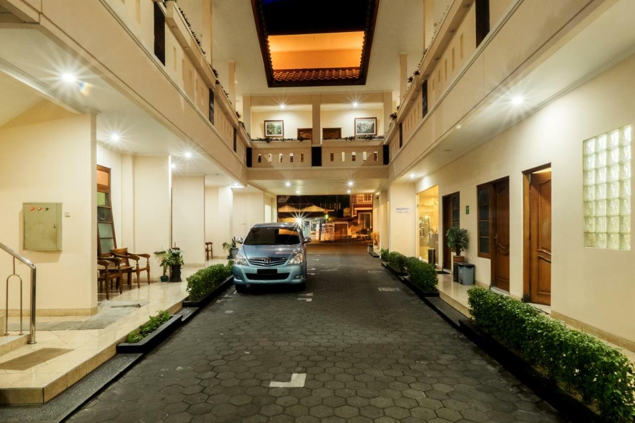 Malioboro Inn Hotel Yogyakarta Extérieur photo